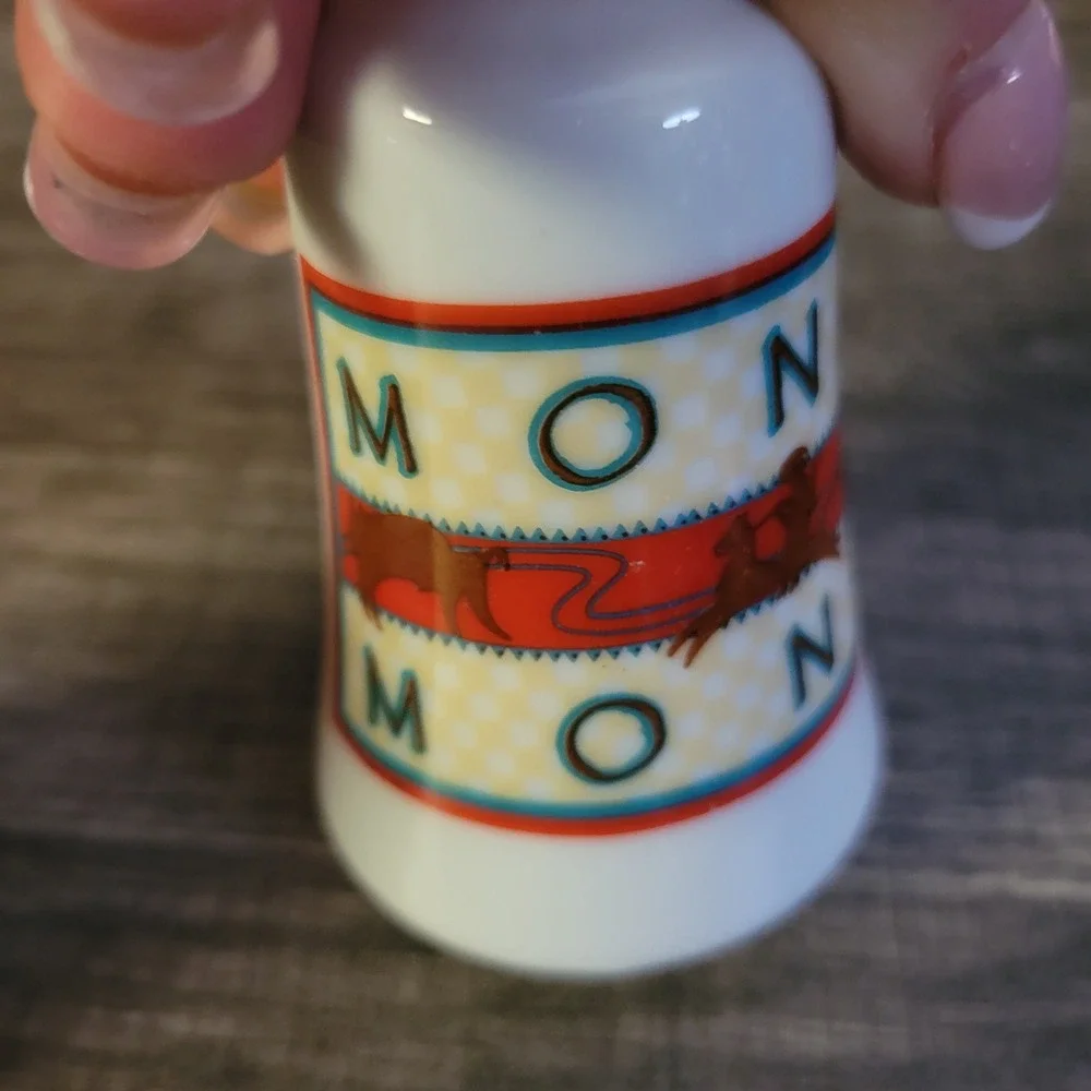 Vintage Montana Souvenir Salt and Pepper Shakers Ceramic Cowboy‎ Western Decor